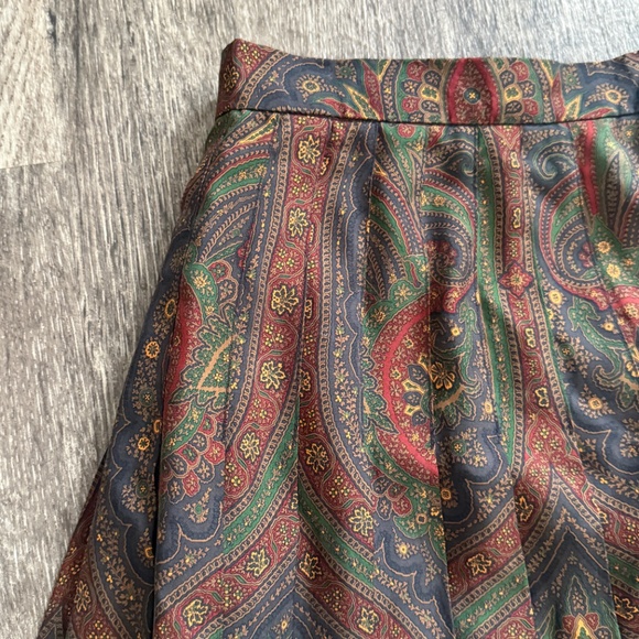 Vintage ALCOTT & ANDREWS Pleated 100% Silk Skirt 6 - Picture 3 of 4